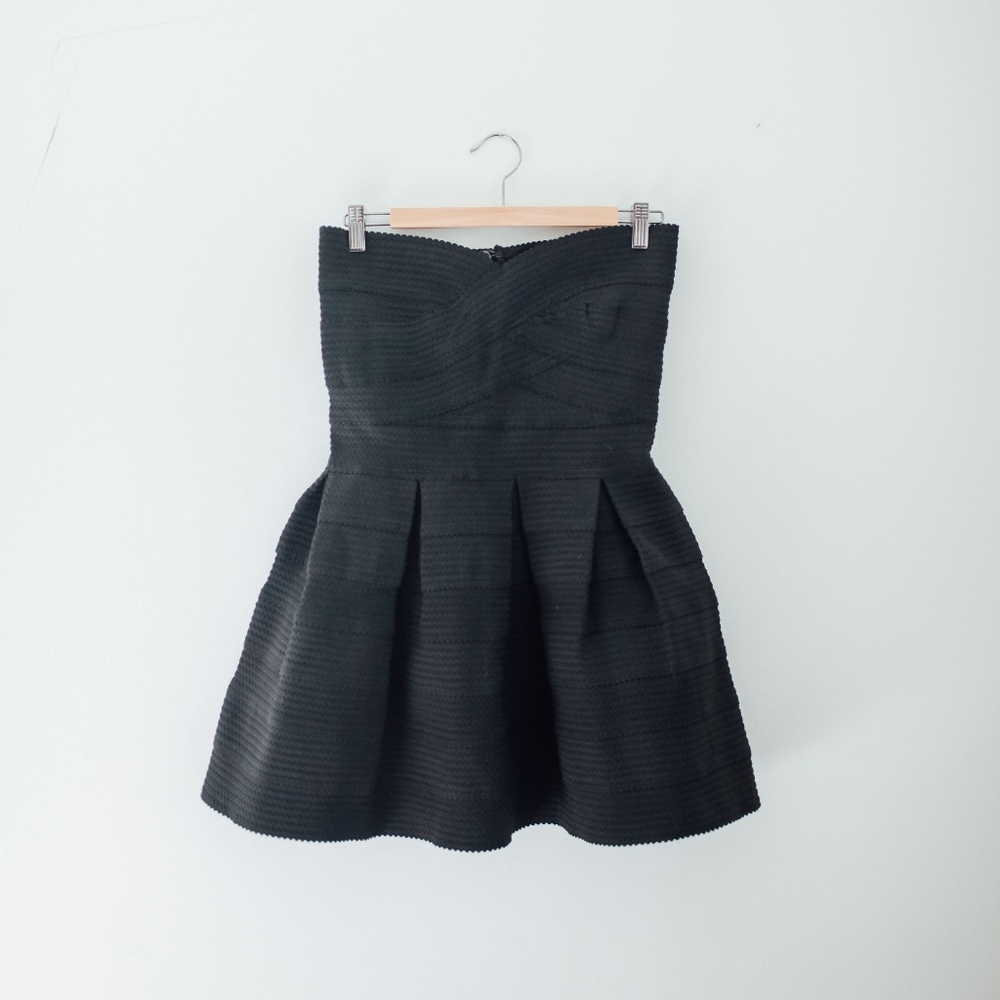 Carapace - Thick texture mini strapless dress